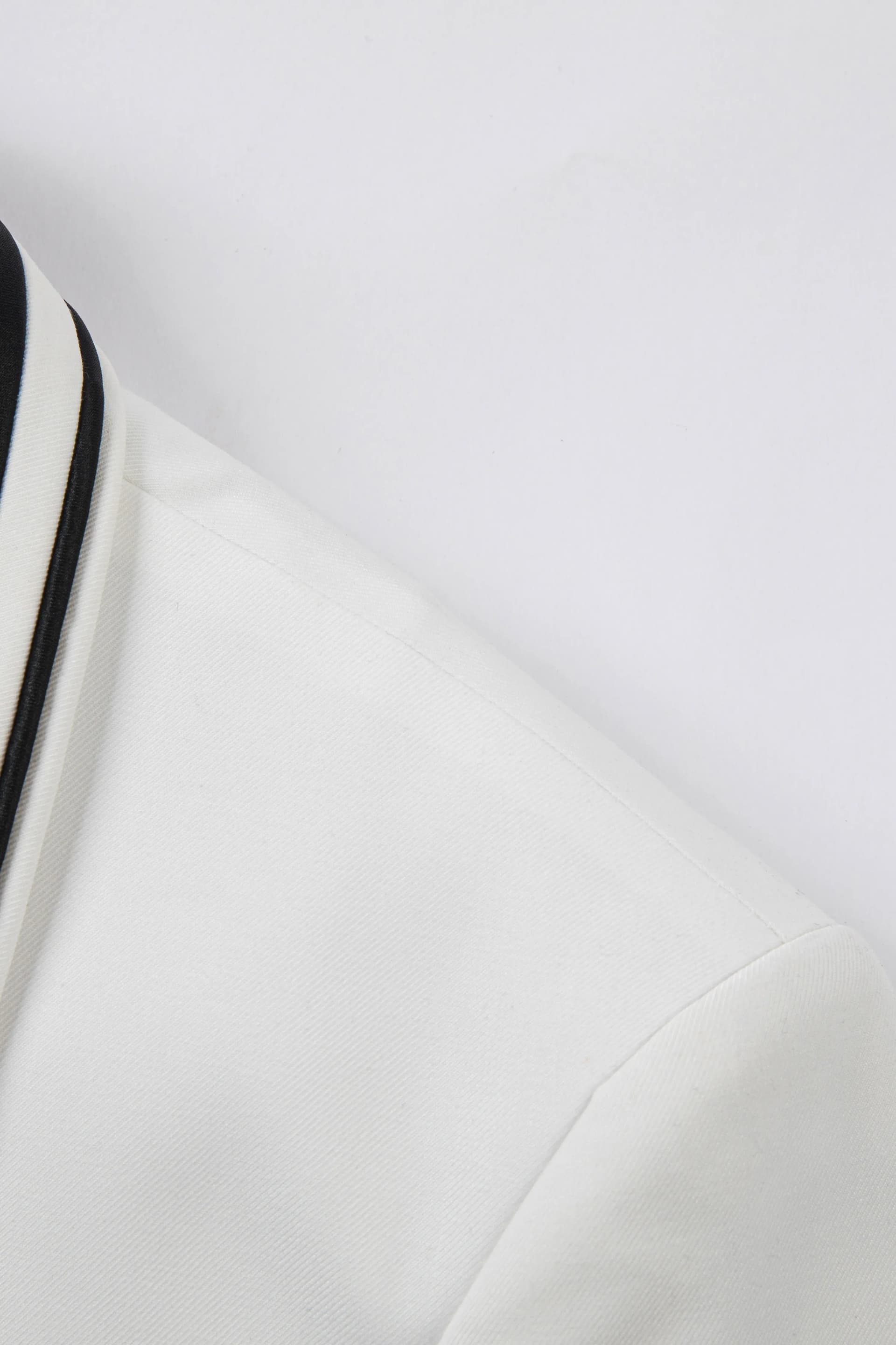 Alabaster Horizon White Black Satin Shawl Collar 3-Piece Slim Fit Tuxedo Set